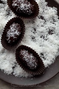 Chocolate-Covered-Coconut-Stuffed-Dates-Paleo-Raw-GourmandeintheKitchen.com_